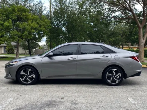More photos of 2023 Hyundai Elantra SEL at Auto Trust USA, FL
