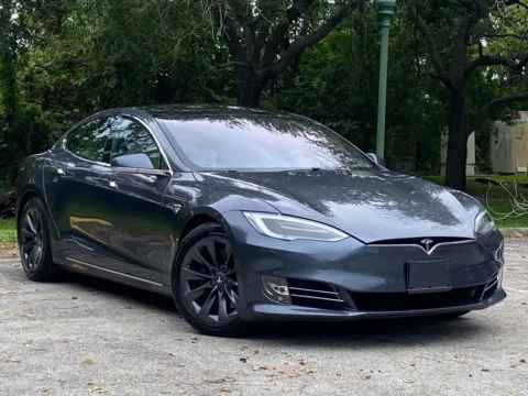 More photos of 2020 Tesla Model S Long Range Plus at Auto Trust USA, FL