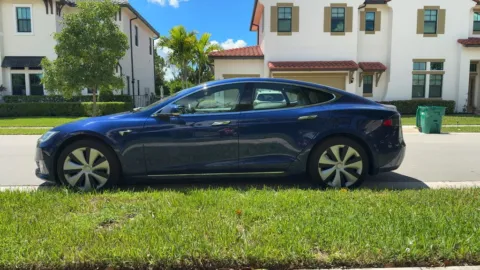 More photos of 2020 Tesla Model S Long Range Plus at Auto Trust USA, FL