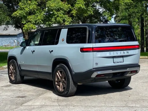 More photos of 2023 Rivian R1S Adventure at Auto Trust USA, FL
