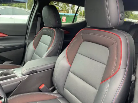 More photos of 2024 Chevrolet Equinox EV RS at Auto Trust USA, FL