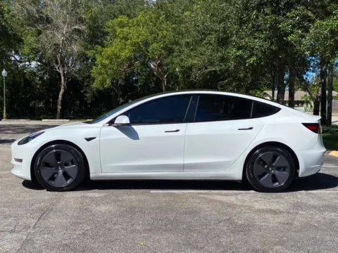 More photos of 2021 Tesla Model 3 Long Range at Auto Trust USA, FL
