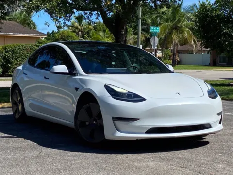 More photos of 2021 Tesla Model 3 Long Range at Auto Trust USA, FL