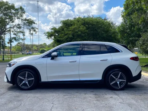 More photos of 2023 Mercedes-Benz EQE 350+ SUV at Auto Trust USA, FL