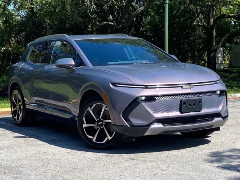 Another view of 2024 Chevrolet Equinox EV LT for sale in Miramar, FL at Auto Trust USA