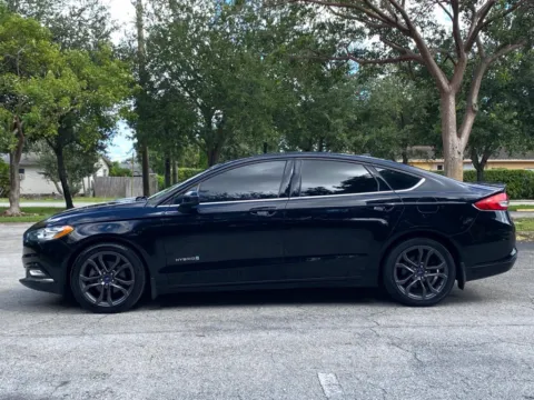 More photos of 2018 Ford Fusion Hybrid SE at Auto Trust USA, FL