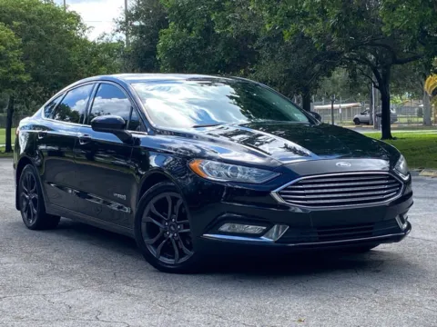 Another view of 2018 Ford Fusion Hybrid SE for sale in Miramar, FL at Auto Trust USA