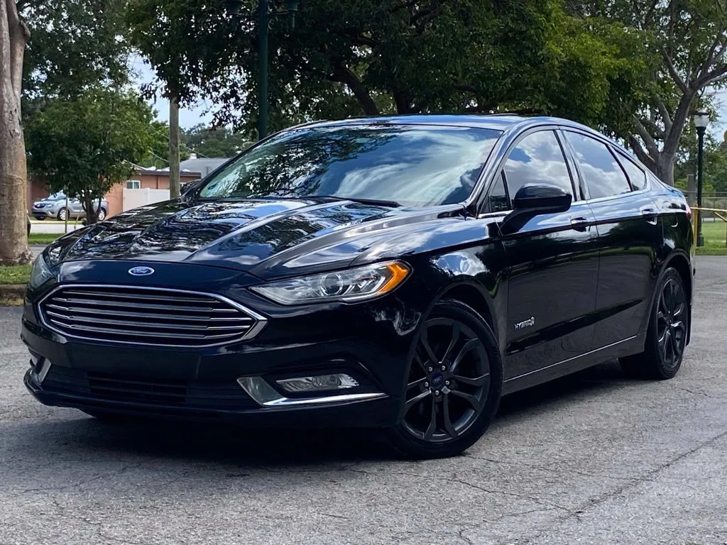 Black 2018 Ford Fusion Hybrid SE for sale in Miramar, FL
