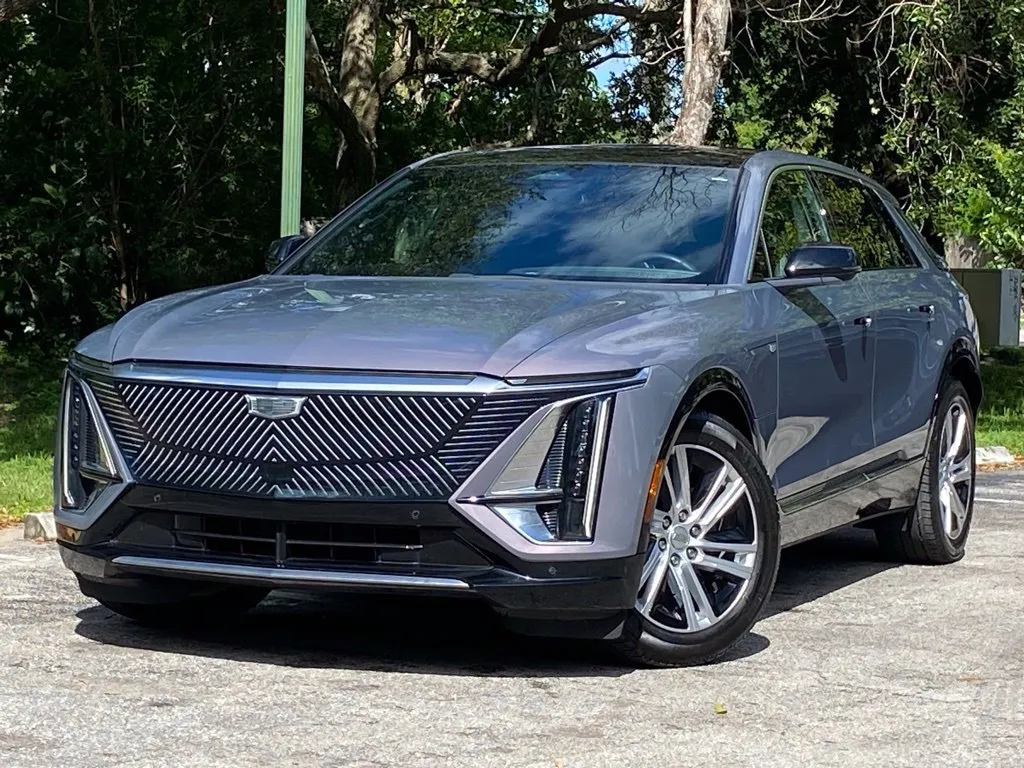 2024 Cadillac LYRIQ