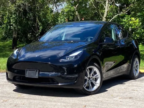 Black 2023 Tesla Model Y Long Range for sale in Miramar, FL