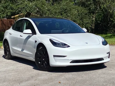 More photos of 2022 Tesla Model 3 Long Range at Auto Trust USA, FL