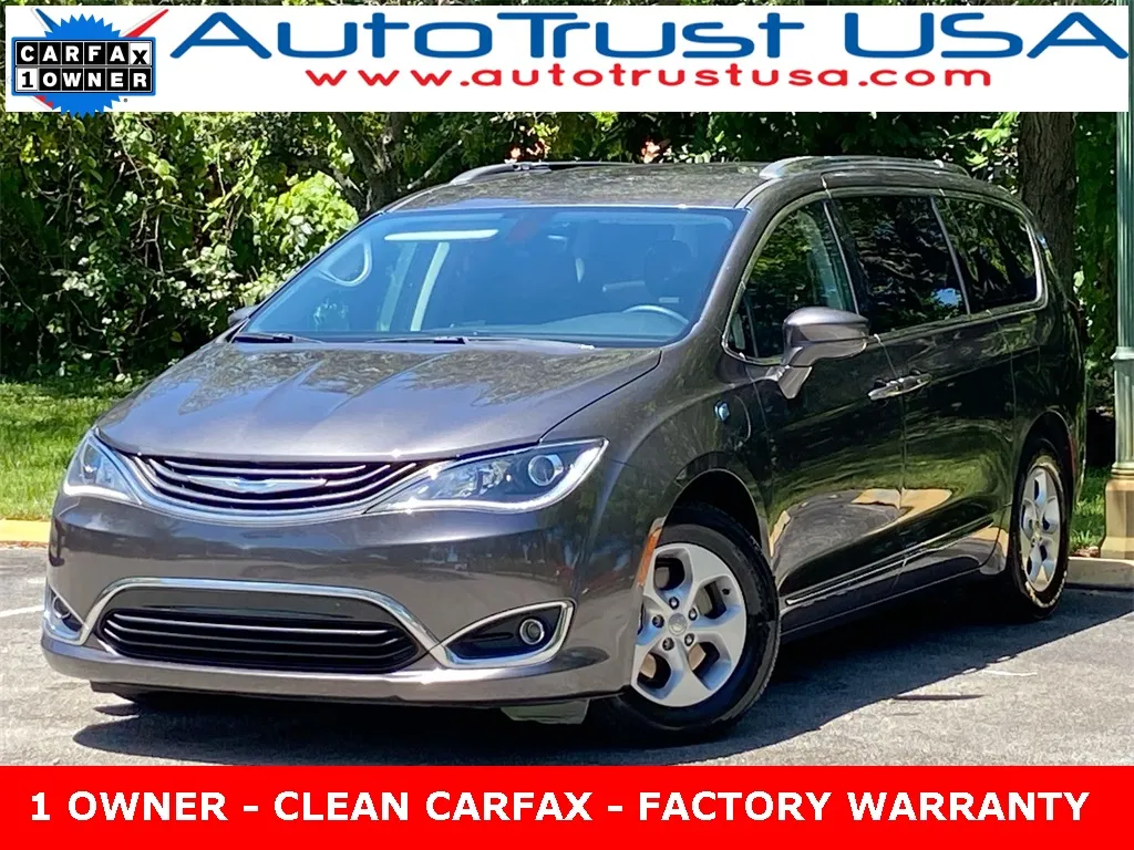 Gray 2018 Chrysler Pacifica Hybrid Touring L for sale in Miramar, FL