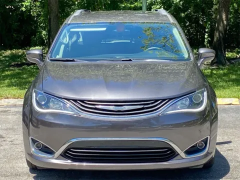 Photos of 2018 Chrysler Pacifica Hybrid Touring L for sale in Miramar, FL at Auto Trust USA