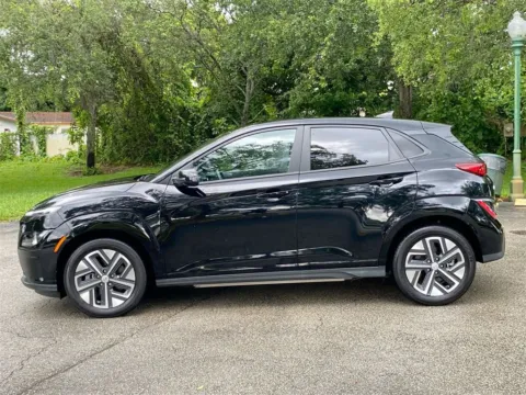 More photos of 2023 Hyundai Kona Electric SEL at Auto Trust USA, FL