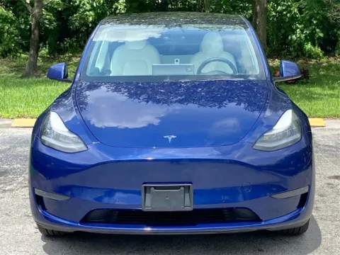 Photos of 2020 Tesla Model Y Long Range for sale in Miramar, FL at Auto Trust USA