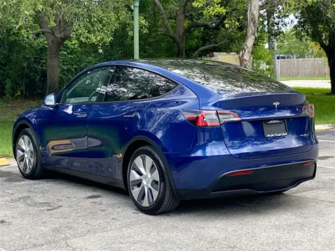 More photos of 2020 Tesla Model Y Long Range at Auto Trust USA, FL