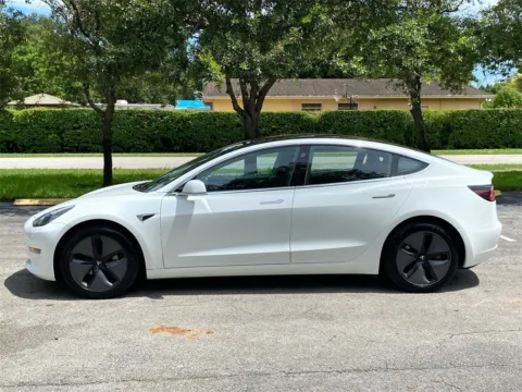 More photos of 2018 Tesla Model 3 Long Range Battery at Auto Trust USA, FL