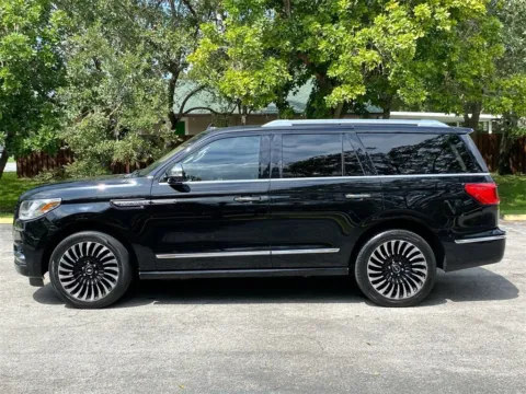 More photos of 2018 Lincoln Navigator Black Label at Auto Trust USA, FL