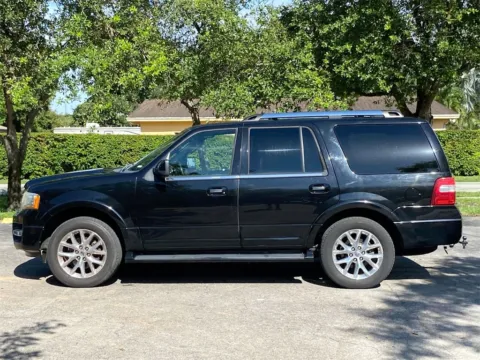 More photos of 2017 Ford Expedition Limited at Auto Trust USA, FL