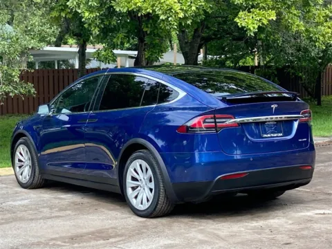 More photos of 2019 Tesla Model X 100D at Auto Trust USA, FL