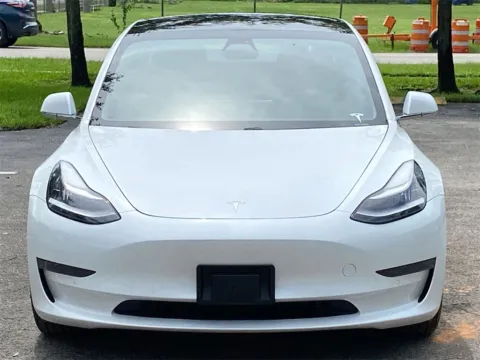 Photos of 2020 Tesla Model 3 Standard Range Plus for sale in Miramar, FL at Auto Trust USA