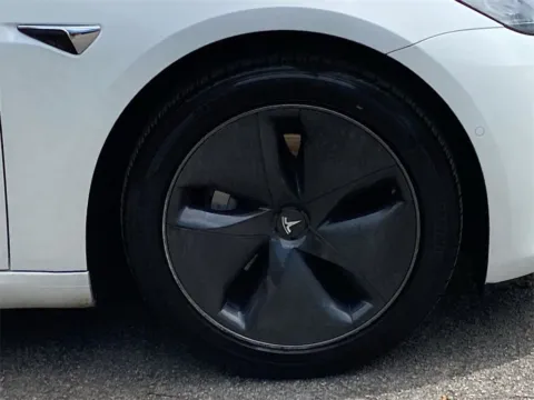 More photos of 2020 Tesla Model 3 Standard Range Plus at Auto Trust USA, FL