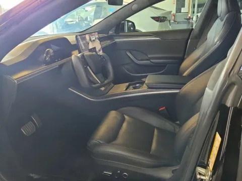 More photos of 2022 Tesla Model S at Auto Trust USA, FL