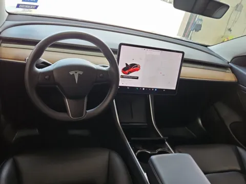 More photos of 2020 Tesla Model 3 Long Range at Auto Trust USA, FL