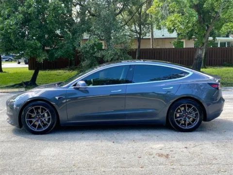 More photos of 2020 Tesla Model 3 Long Range at Auto Trust USA, FL