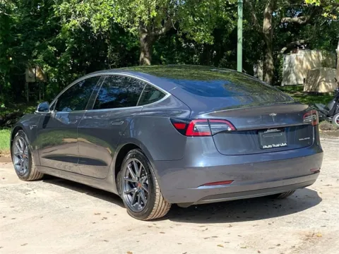 More photos of 2020 Tesla Model 3 Long Range at Auto Trust USA, FL
