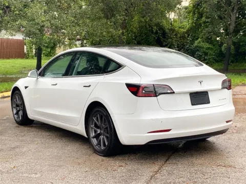 More photos of 2020 Tesla Model 3 Long Range at Auto Trust USA, FL