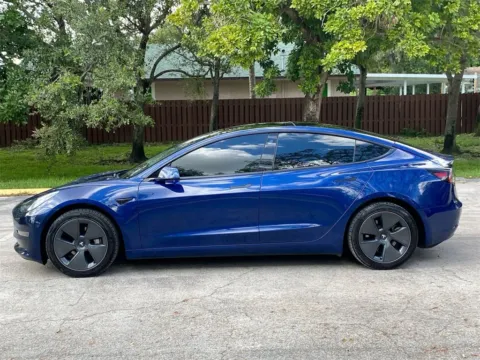 More photos of 2022 Tesla Model 3 Long Range at Auto Trust USA, FL