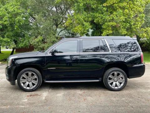 More photos of 2017 GMC Yukon SLT at Auto Trust USA, FL