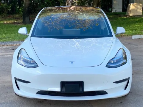 Photos of 2018 Tesla Model 3 Long Range Battery for sale in Miramar, FL at Auto Trust USA
