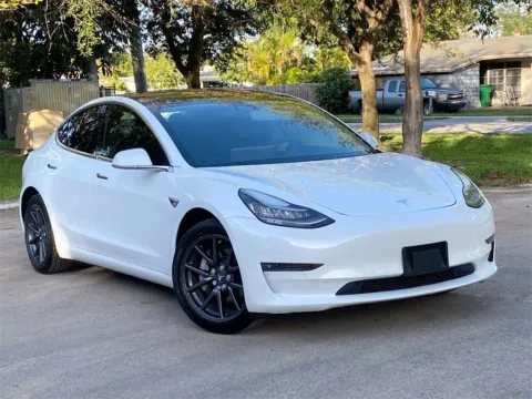 Another view of 2018 Tesla Model 3 Long Range Battery for sale in Miramar, FL at Auto Trust USA