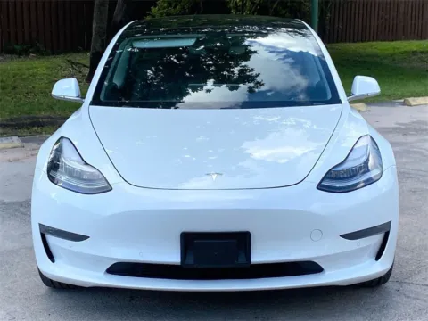 Photos of 2019 Tesla Model 3 Long Range for sale in Miramar, FL at Auto Trust USA
