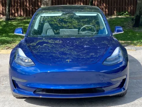 Photos of 2019 Tesla Model 3 Standard Range for sale in Miramar, FL at Auto Trust USA