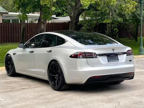 More photos of 2022 Tesla Model S Plaid at Auto Trust USA, FL