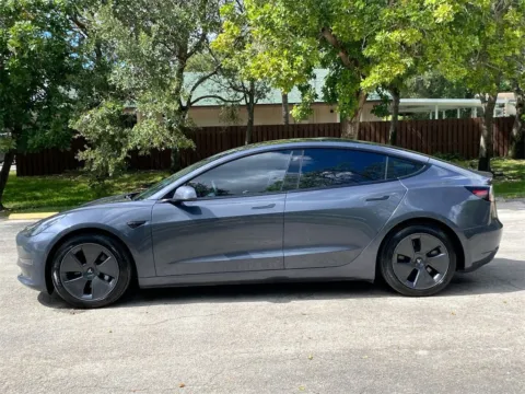 More photos of 2022 Tesla Model 3 at Auto Trust USA, FL