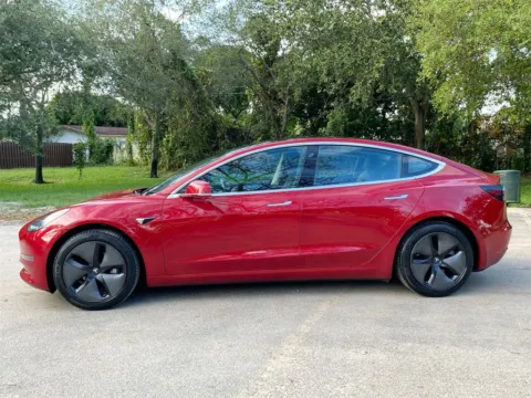 More photos of 2018 Tesla Model 3 Long Range Battery at Auto Trust USA, FL