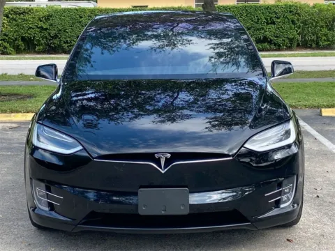 Photos of 2018 Tesla Model X 75D for sale in Miramar, FL at Auto Trust USA