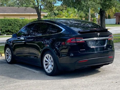 More photos of 2018 Tesla Model X 75D at Auto Trust USA, FL