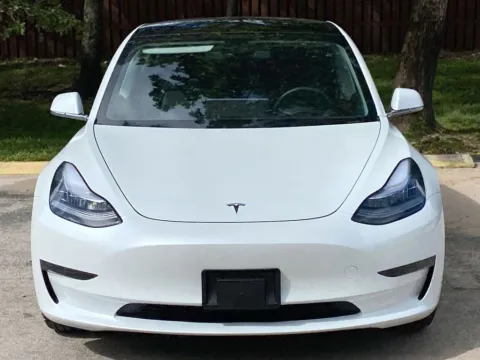 Photos of 2020 Tesla Model 3 Standard Range for sale in Miramar, FL at Auto Trust USA