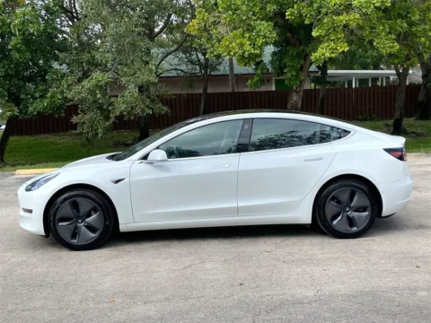 More photos of 2020 Tesla Model 3 Standard Range at Auto Trust USA, FL