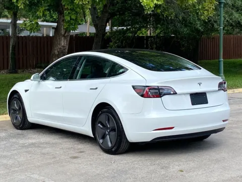 More photos of 2020 Tesla Model 3 Standard Range at Auto Trust USA, FL