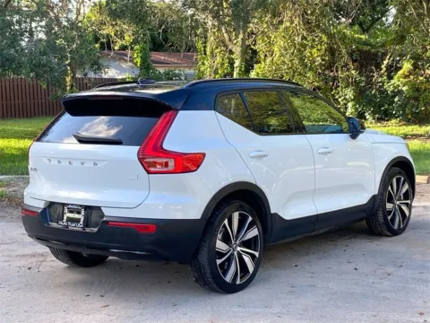More photos of 2022 Volvo XC40 Recharge Pure Electric Twin Ultimate at Auto Trust USA, FL