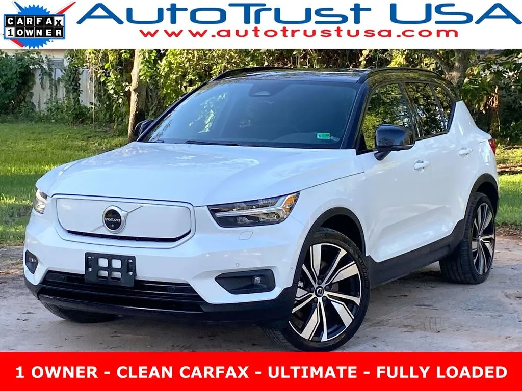 2022 Volvo XC40 Ultimate's photo