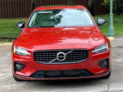Photos of 2021 Volvo S60 Momentum for sale in Miramar, FL at Auto Trust USA