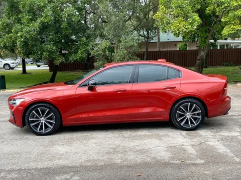 More photos of 2021 Volvo S60 Momentum at Auto Trust USA, FL