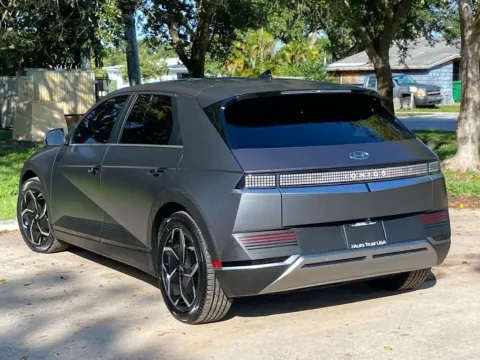 More photos of 2022 Hyundai IONIQ 5 SEL at Auto Trust USA, FL